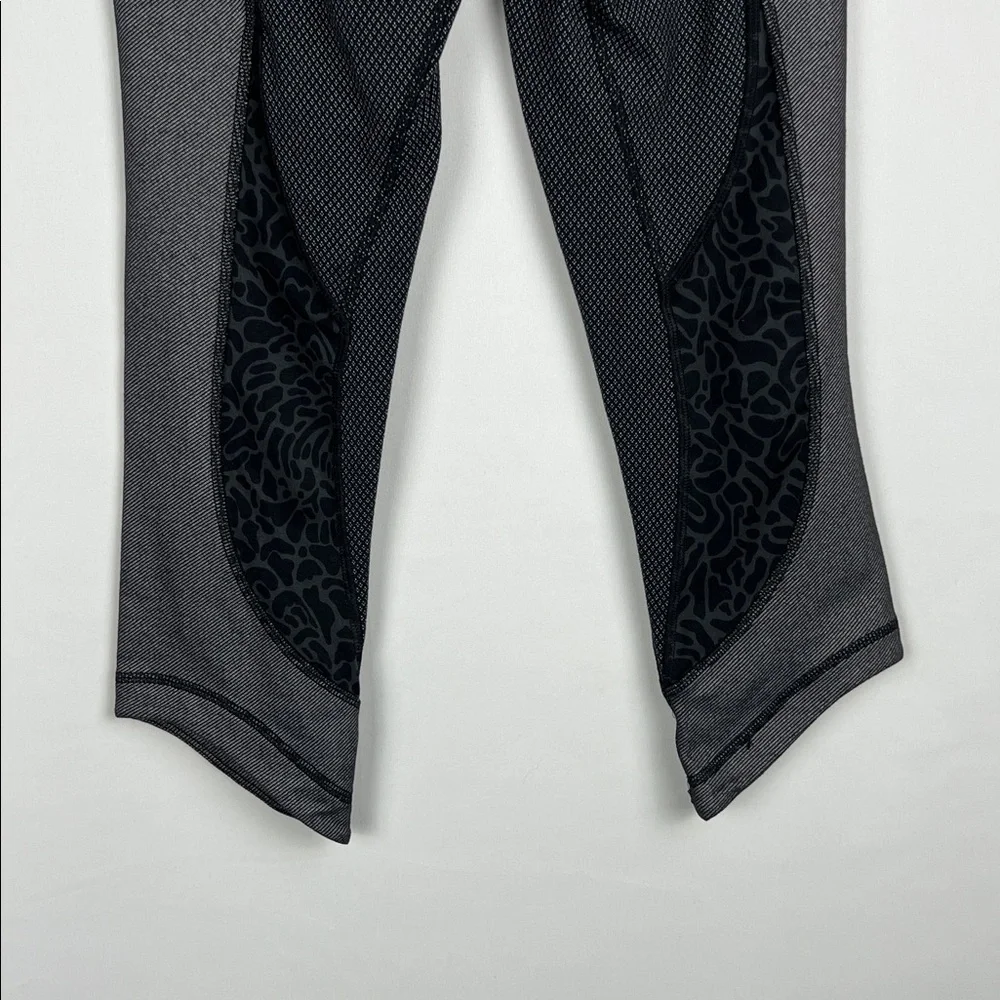 Lululemon Black and Gray Leggings‎